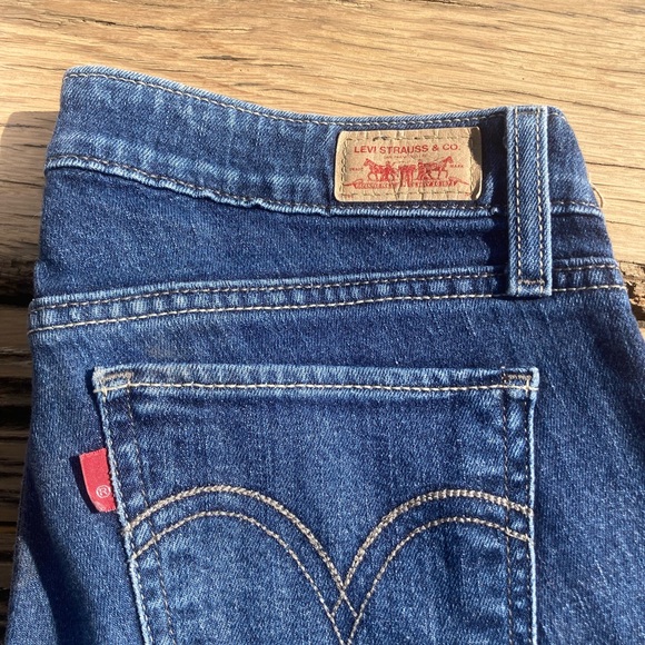 Vintage (90s) Levi Jeans - Picture 2 of 5
